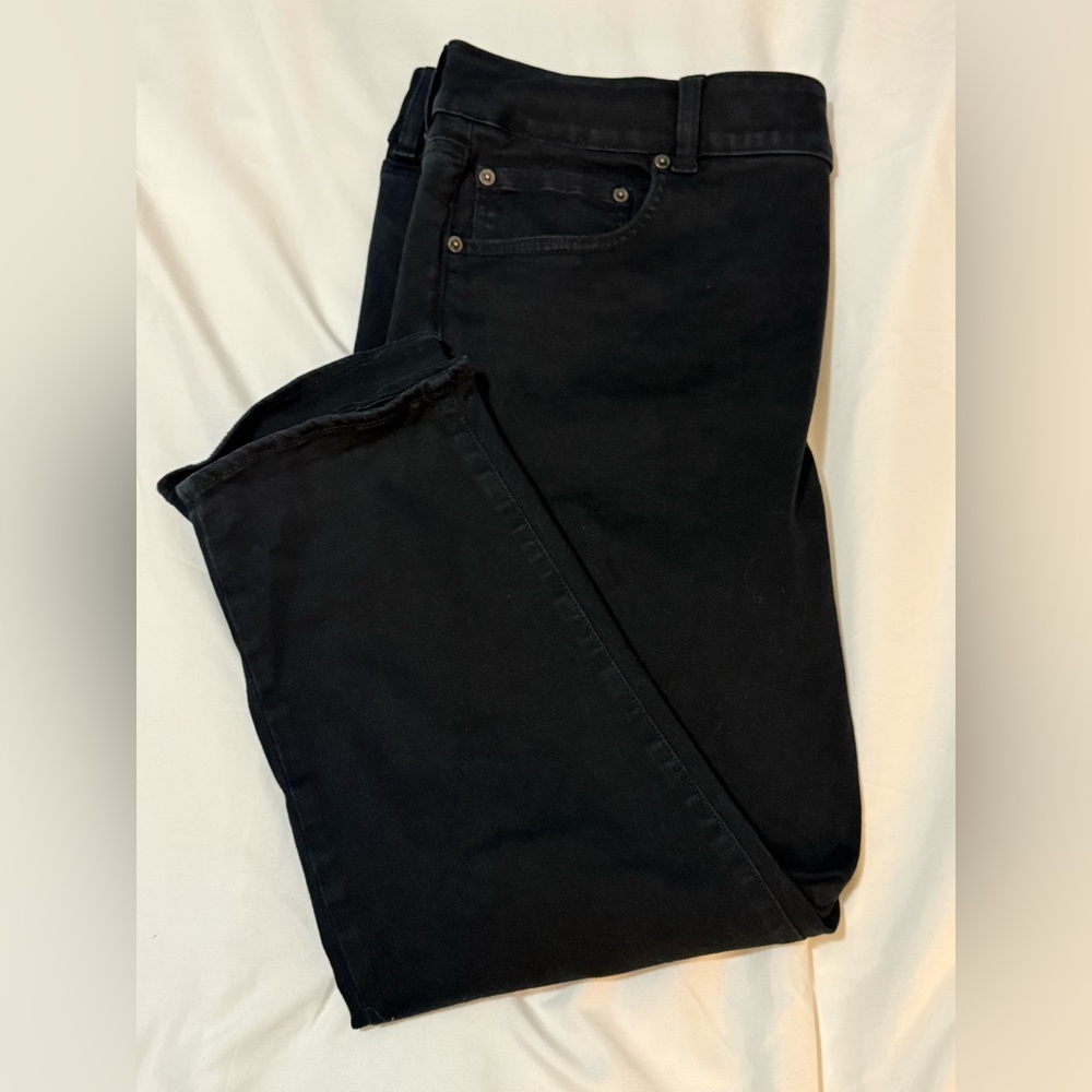 American Eagle size 22 regular black artist crop jeans